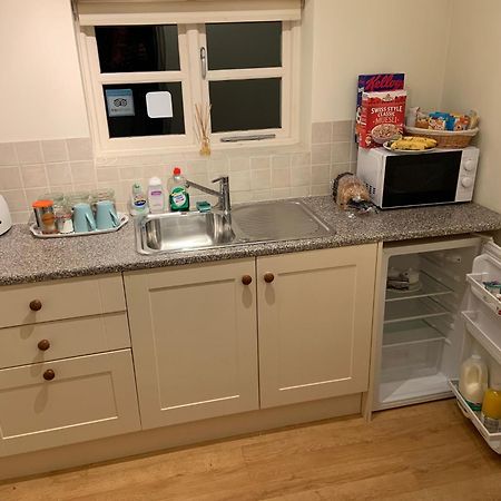 Field Cottage Bed And Continental Breakfast East Harling Экстерьер фото